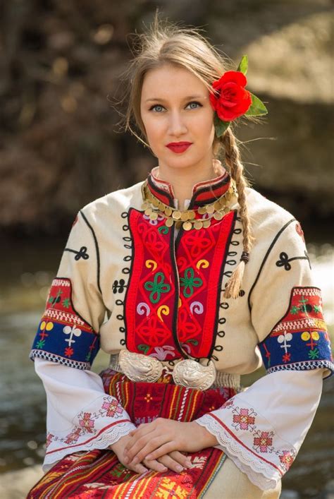 mujeres rusas tipicas|El traje tradicional de la mujer rusa: la vestimenta de regiones de ...